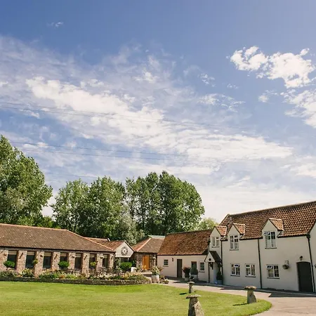 Farm stay Aldwick Estate Bristol